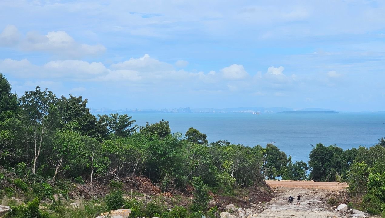 Panoramic sea view land for development in Koh Rong