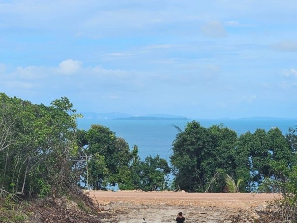 Koh Rong seaview development land near Koh Touch Beach