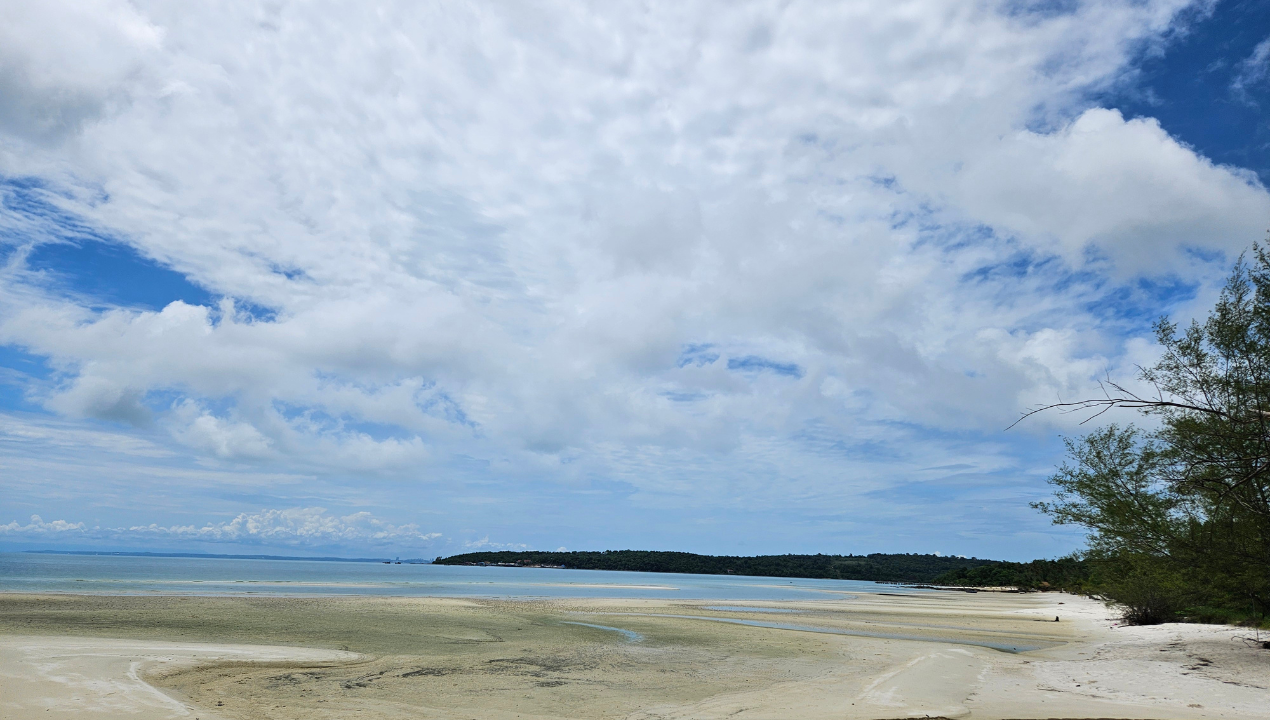 Pagoda Beach beachfront land in Koh Rong