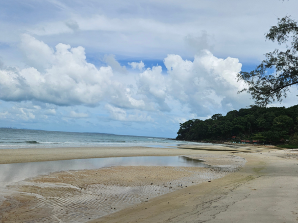 Coconut beach koh rong