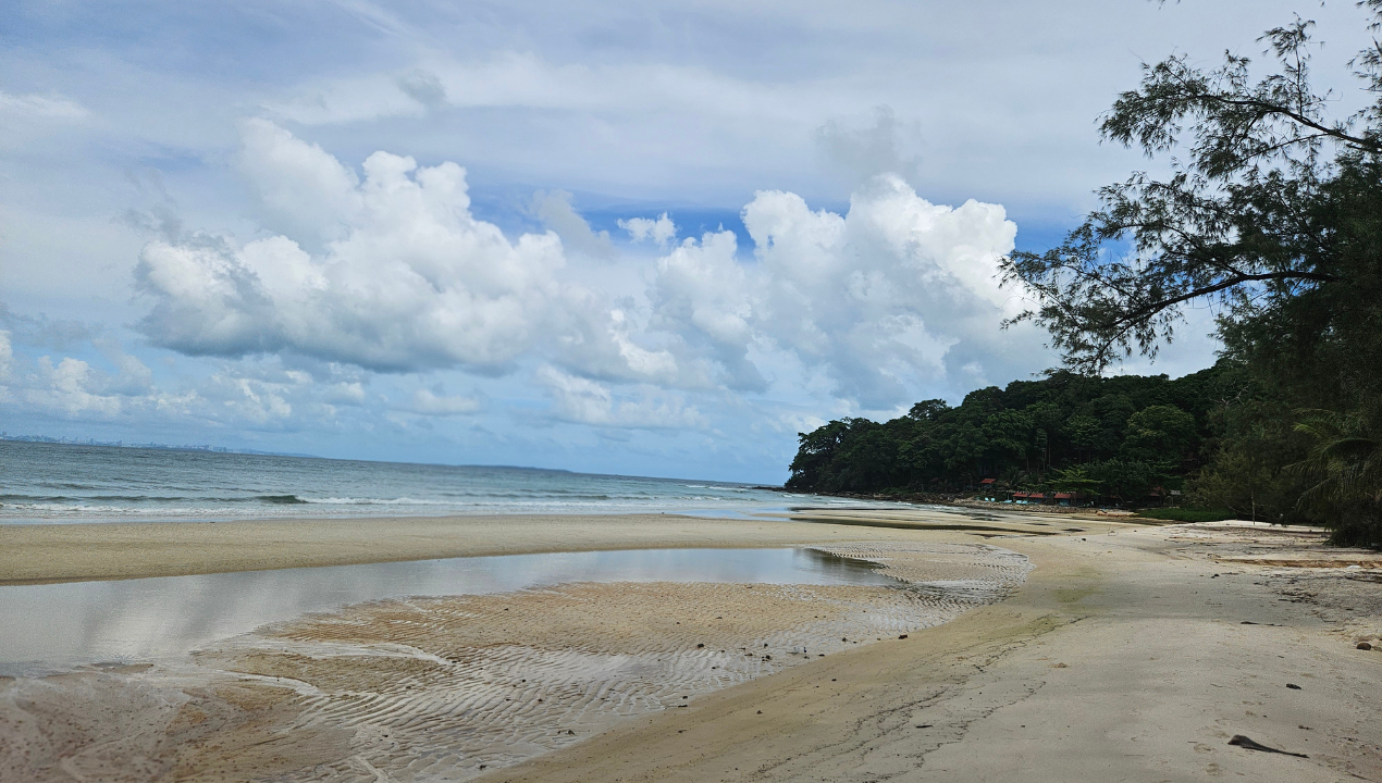 Coconut beach koh rong